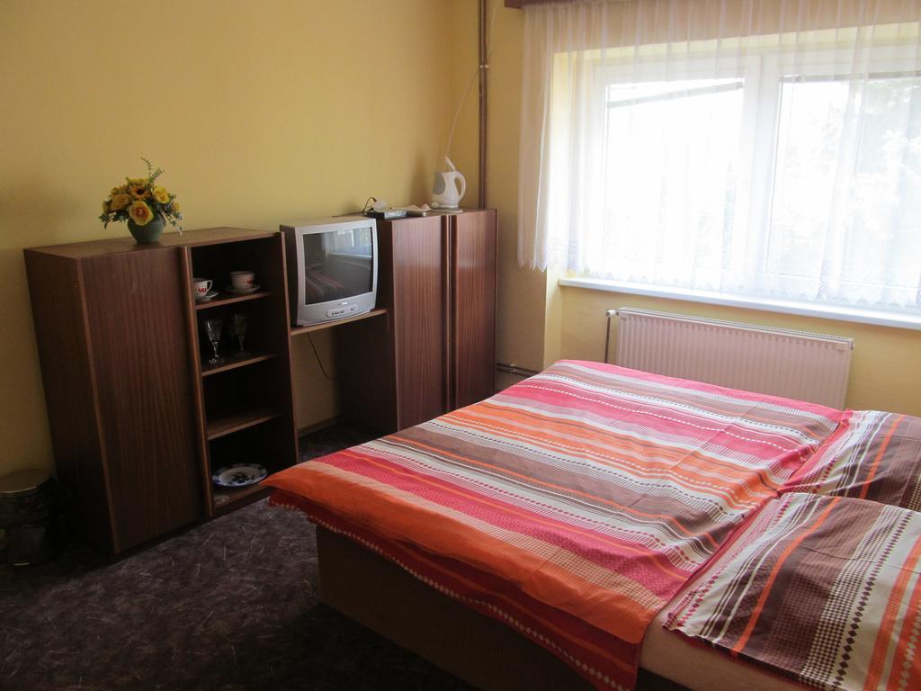 V Aleji - ubytování v soukromí Valtice Esterno foto